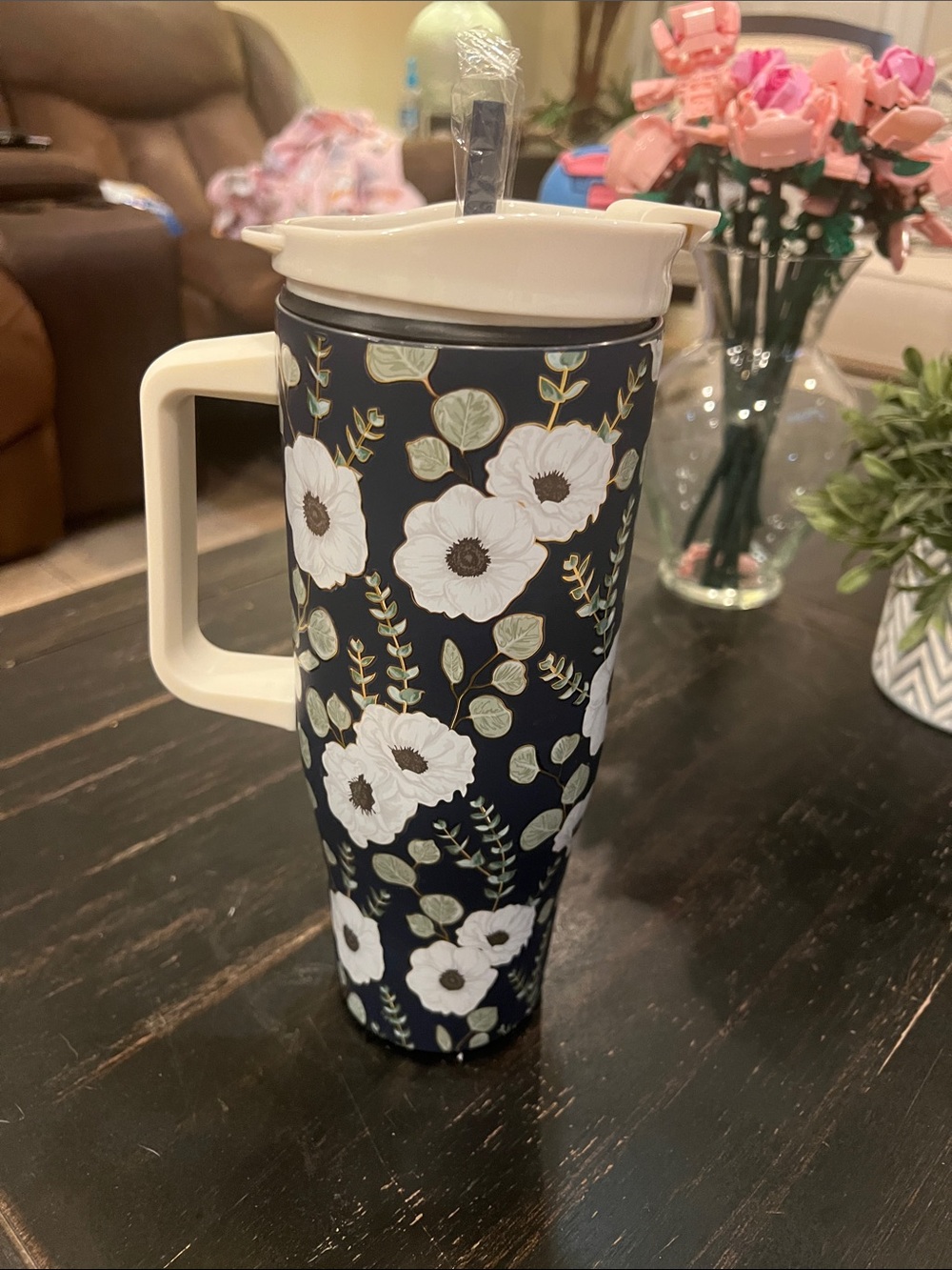Simply Belle Navy Floral Travel Mug with Cream Handle and Lid